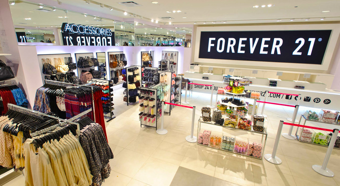 Forever 21 fecha todas as lojas no Brasil e faz queima de estoque, forever  21 brasil 