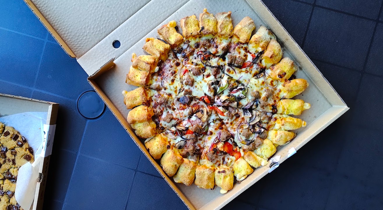 Pizza Hut Cheesy Bites ©Trendy