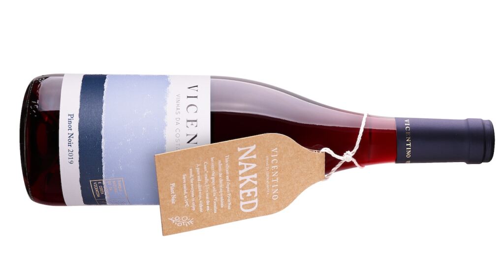 Um vinho com vista para o mar Vicentino Pinot Noir Naked é o tinto oficial da Costa Vicentina