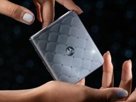 ©Motorola | Swarovski Razr 2