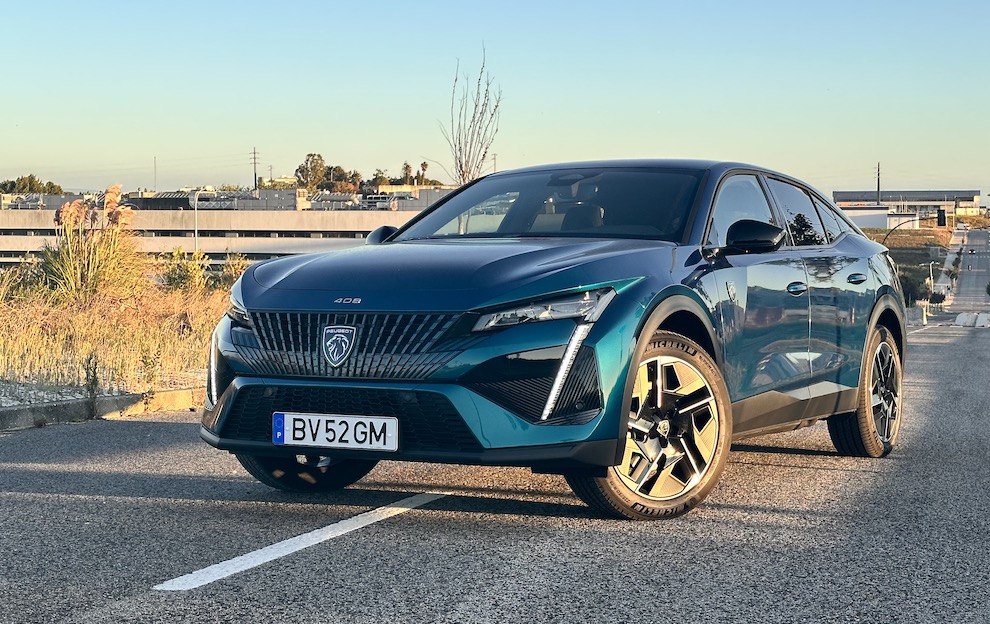 ©MotorMais | Peugeot e-408